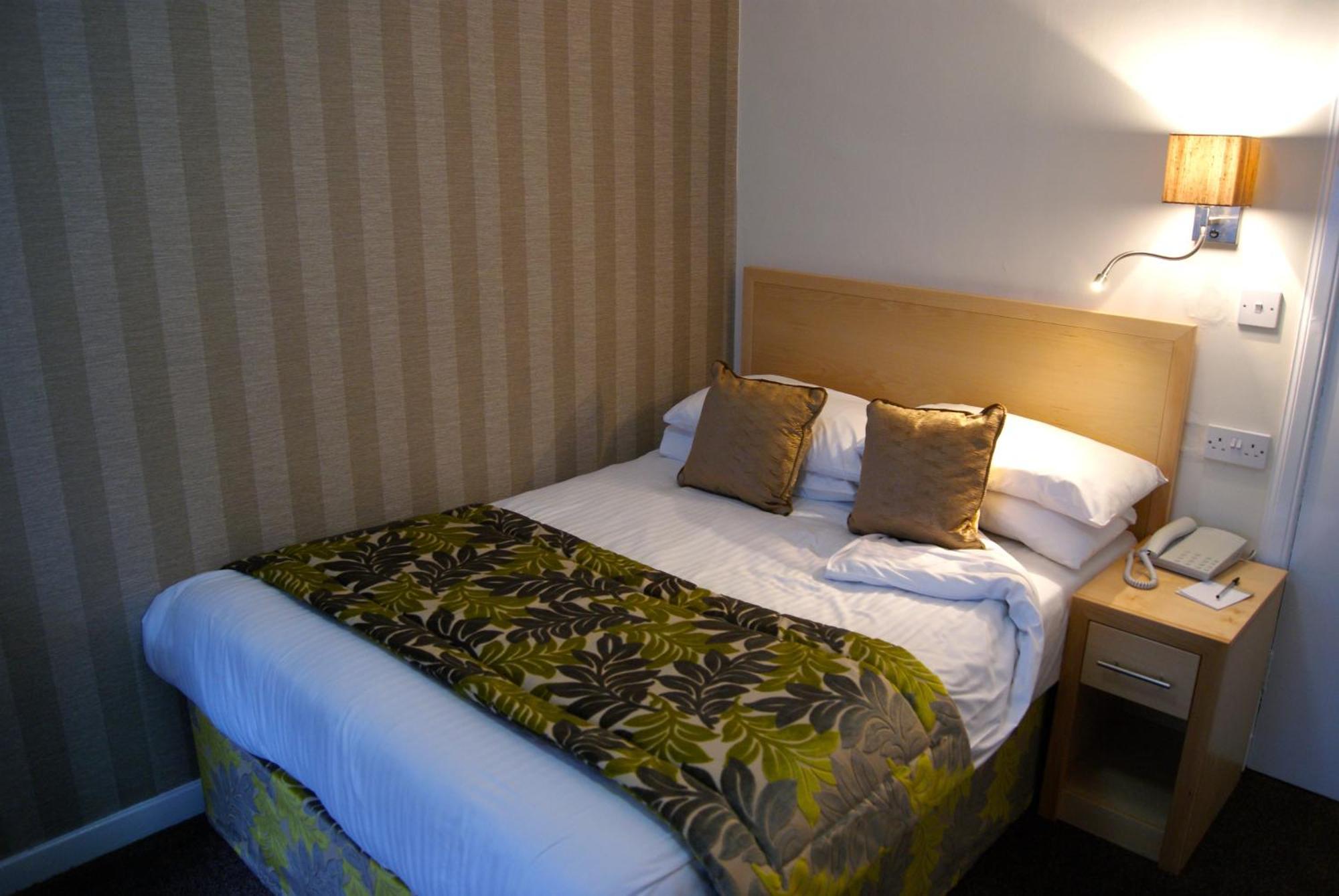 Selkirk Arms Hotel Kirkcudbright Habitación foto